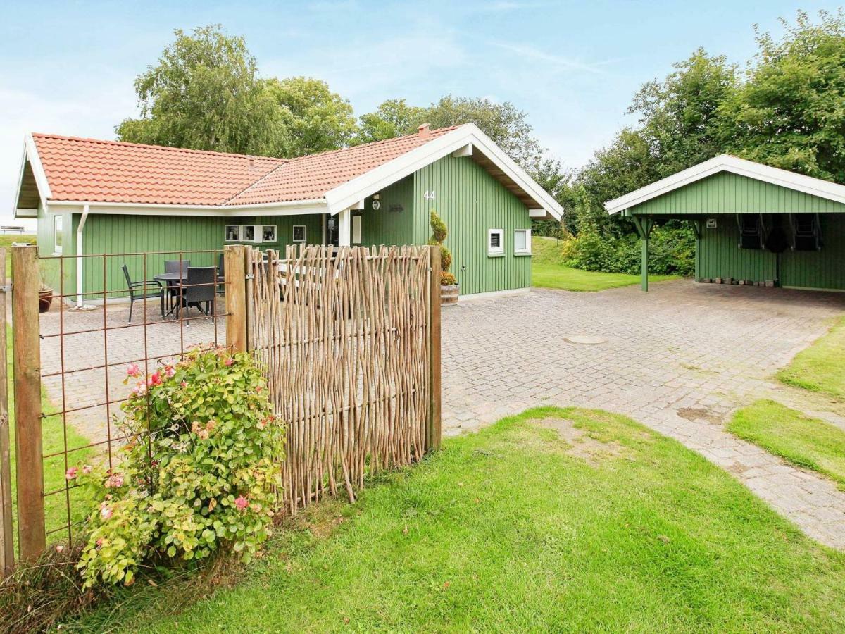 6 Person Holiday Home In Otterup Exterior foto