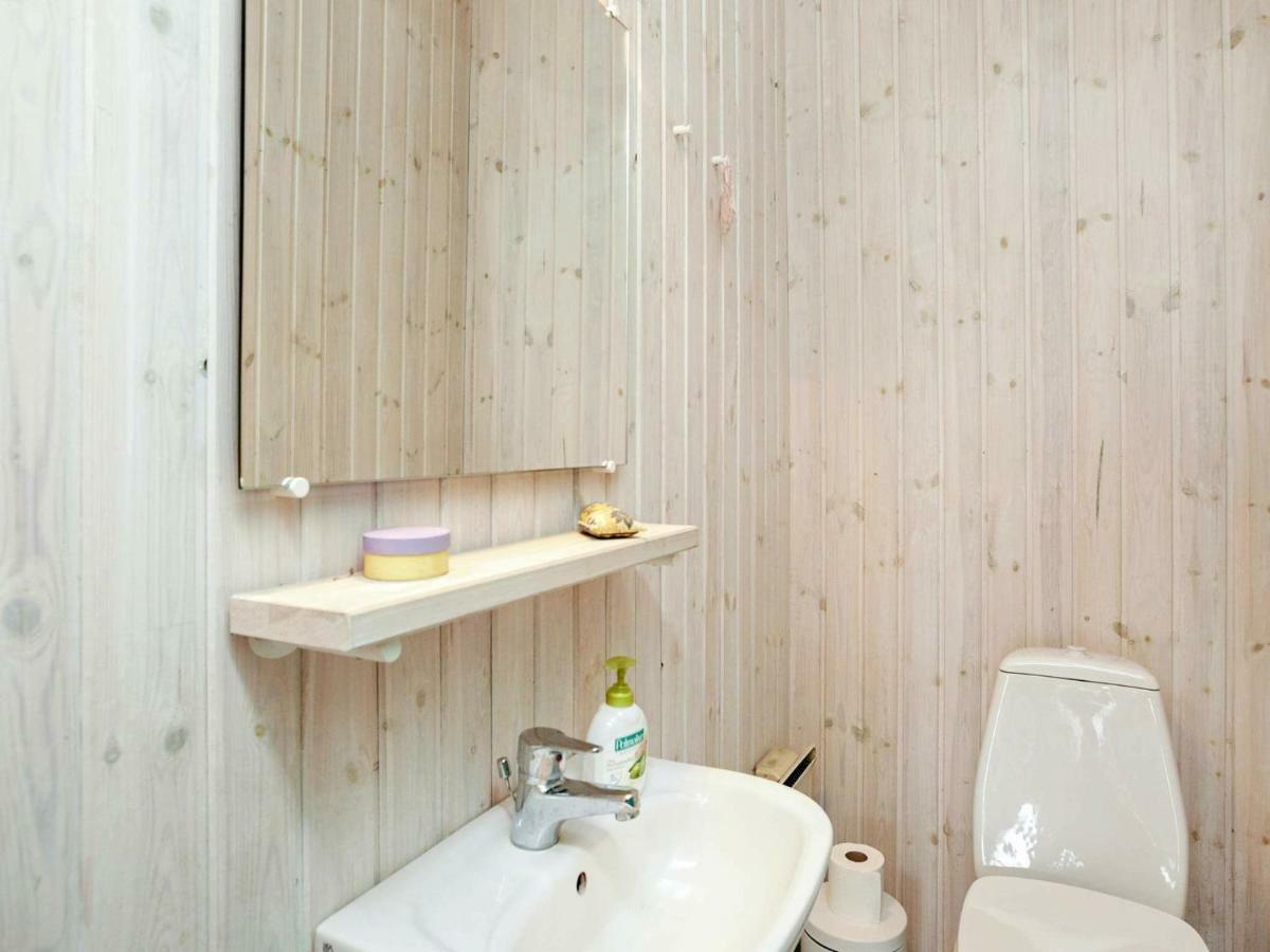 6 Person Holiday Home In Otterup Quarto foto